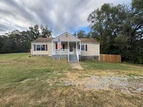 2032 Kessler RD NE, Roanoke, VA 24012