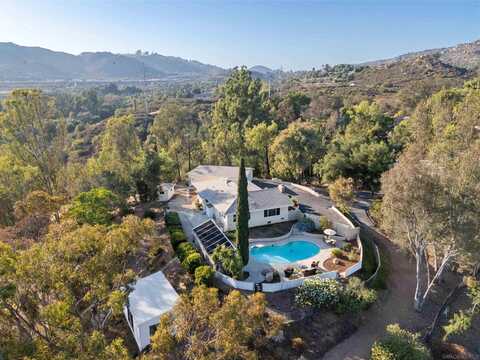 25311 Jesmond Dene Road, Escondido, CA 92026