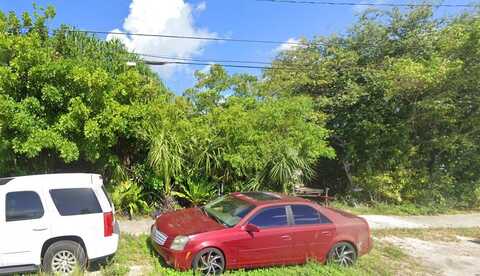 121 NW 4th Avenue, Dania, FL 33004