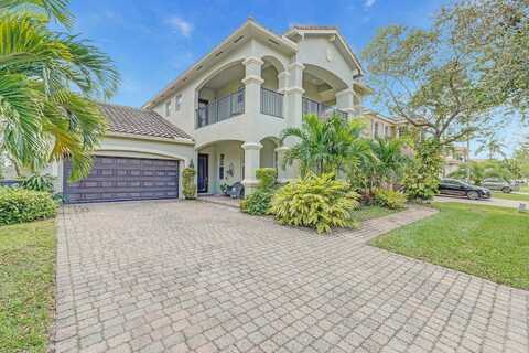 599 Cresta Circle, West Palm Beach, FL 33413