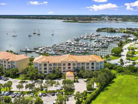 34 Harbour Isle Drive W, Fort Pierce, FL 34949