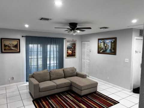 548 NW 2nd Way, Deerfield Beach, FL 33441