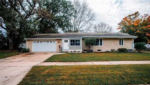 407 17th St SW, Austin, MN 55912