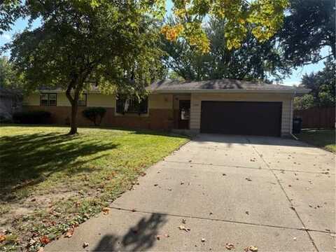 1066 Jorgenson Street SE, Hutchinson, MN 55350