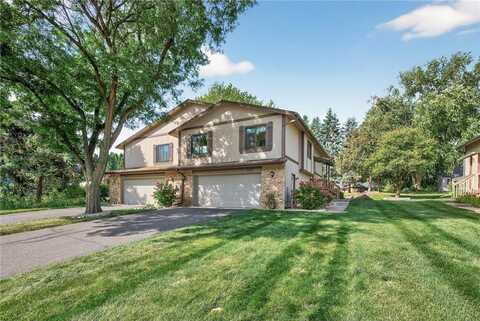 4221 Thornhill Lane, Vadnais Heights, MN 55127