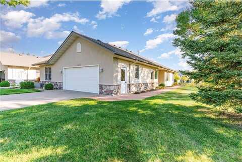 305 Fiddler Court SE, New Prague, MN 56071