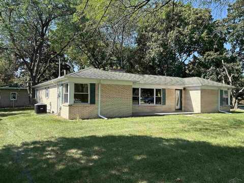 1807 Hemmeter, Saginaw, MI 48638