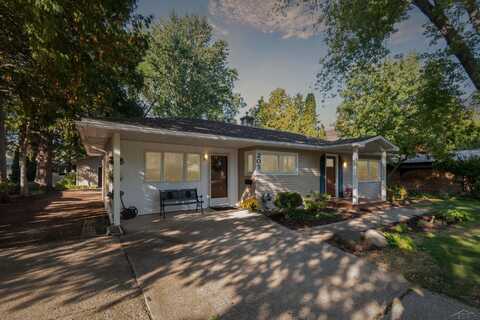 205 E Meadowbrook, Midland, MI 48642