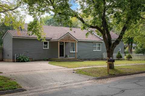 3108 Fairlane, Midland, MI 48642