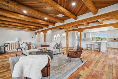 30A Arroyo Coyote, Santa Fe, NM 87508