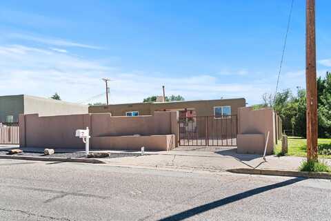 995 Camino Del Gusto, Santa Fe, NM 87507