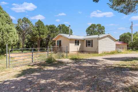 17 Blue Jay, Rowe, NM 87562