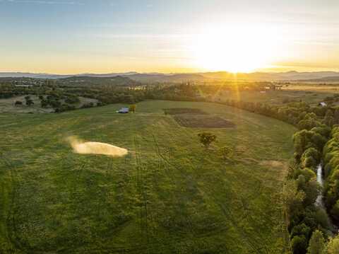 1485 Brownsboro-Meridian Road, Eagle Point, OR 97524