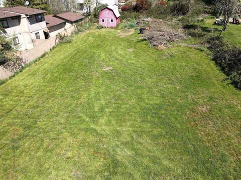 2060 NE Fairview Avenue, Grants Pass, OR 97526