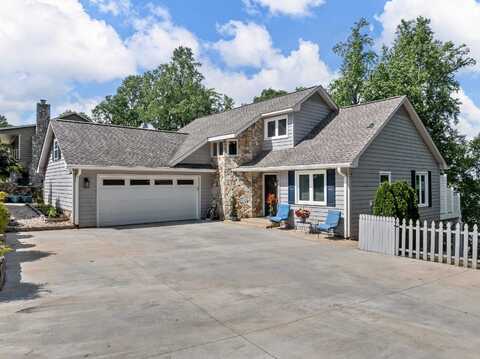 702 Lakewinds Boulevard, Inman, SC 29349