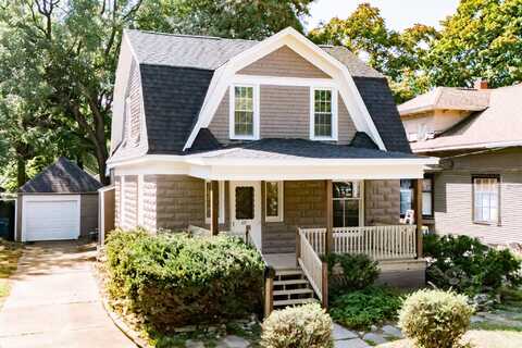 619 W Barnes, Lansing, MI 48910