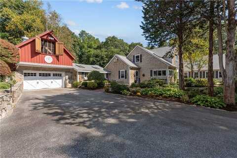 30 Middle Road, East Greenwich, RI 02818