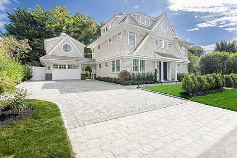 84 Coggeshall Avenue, Newport, RI 02840