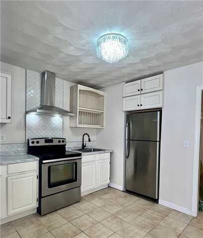 887 Branch Avenue, Providence, RI 02904