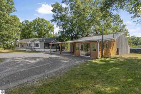 11486 Old US Hwy 131, Fife Lake, MI 49633