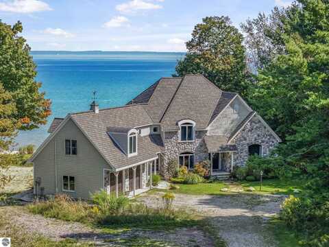 7374 N West Bay Shore Drive, Northport, MI 49670