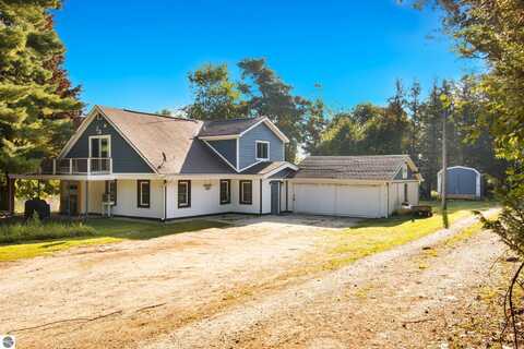 6256 Resort Drive, Ellsworth, MI 49729
