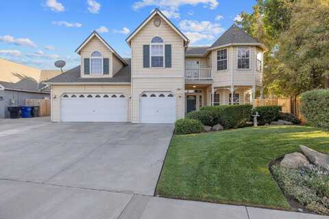 927 W Saffron Street, Hanford, CA 93230