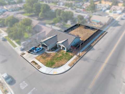 704 Lassen Avenue, Tulare, CA 93274