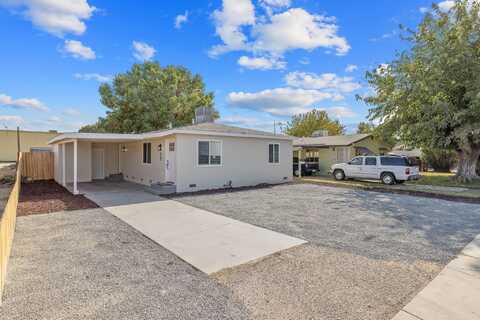 17 G Street, Lemoore, CA 93245