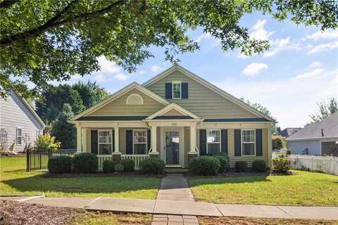 130 Parkview Lane, Bermuda Run, NC 27006