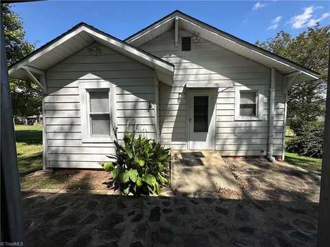 2718 Sedgewick Street, Winston Salem, NC 27127