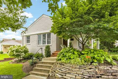 2611 ROSS ROAD, CHEVY CHASE, MD 20815