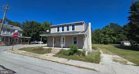 102 S ORANGE STREET, NEW OXFORD, PA 17350