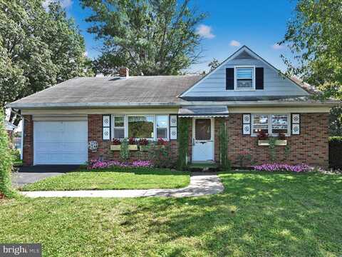 204 PHILLIP DRIVE, MYERSTOWN, PA 17067