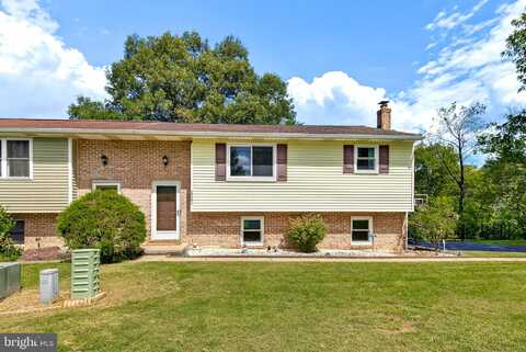 2231 DONOUGH DRIVE, MANHEIM, PA 17545