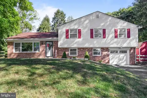 407 LESLIE LANE, WEST CHESTER, PA 19382