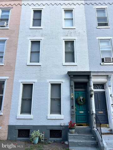 211 CUMBERLAND STREET, HARRISBURG, PA 17102