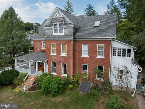 140 E LINN STREET, BELLEFONTE, PA 16823