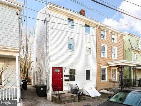 212 JONES AVENUE, BURLINGTON, NJ 08016