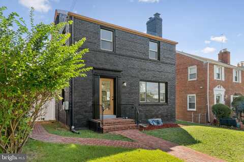 1794 41ST PLACE SE, WASHINGTON, DC 20020
