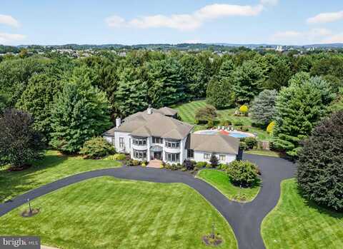 381 SARSEN DRIVE, LITITZ, PA 17543