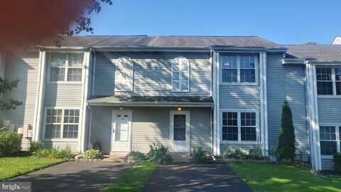 138 CAROUSEL CIRCLE, DOYLESTOWN, PA 18901