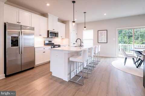 9644 NATURE TRAIL, MONTGOMERY VILLAGE, MD 20886