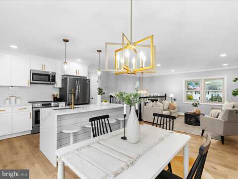 906 SILVER MAPLE COURT, GLEN BURNIE, MD 21060