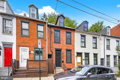 110 N PLUM STREET, LANCASTER, PA 17602