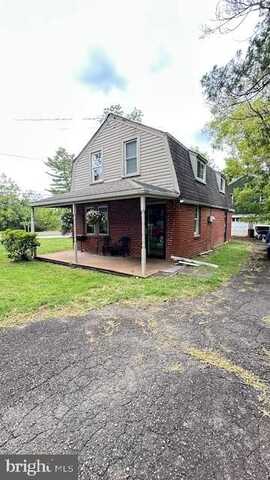 818 GREEN STREET, LANSDALE, PA 19446
