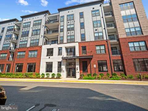 104 SAINT IVES PLACE, OXON HILL, MD 20745