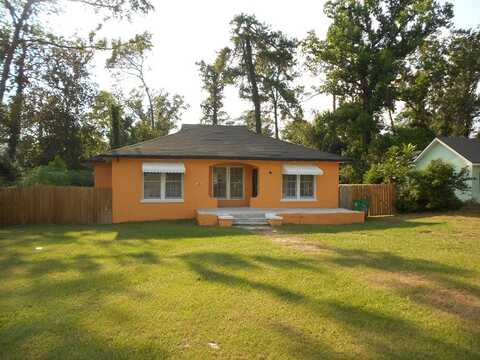 1402 Iola, Valdosta, GA 31602