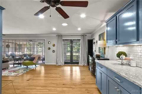 67 Arcadia Drive, Tuscaloosa, AL 35404
