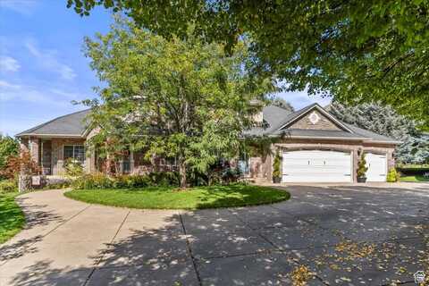 2136 N 2800 E, Layton, UT 84040